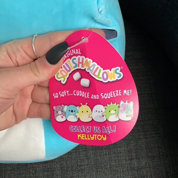 Cataleya squishmallow - Picture 2 of 3